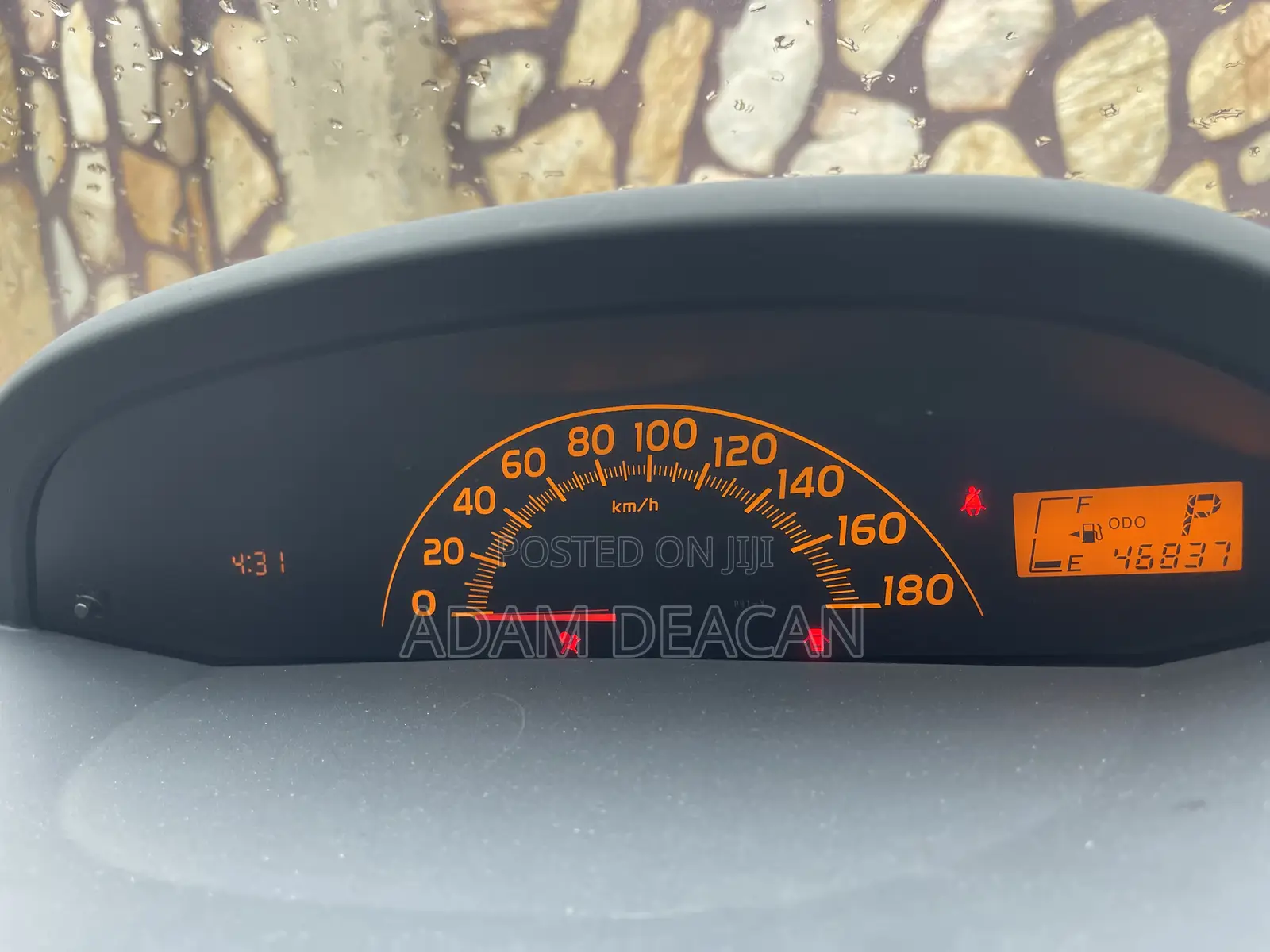 Toyota Vitz 2010 Silver