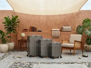 Luxurious Zipless Trolley Luggage Unbreakable