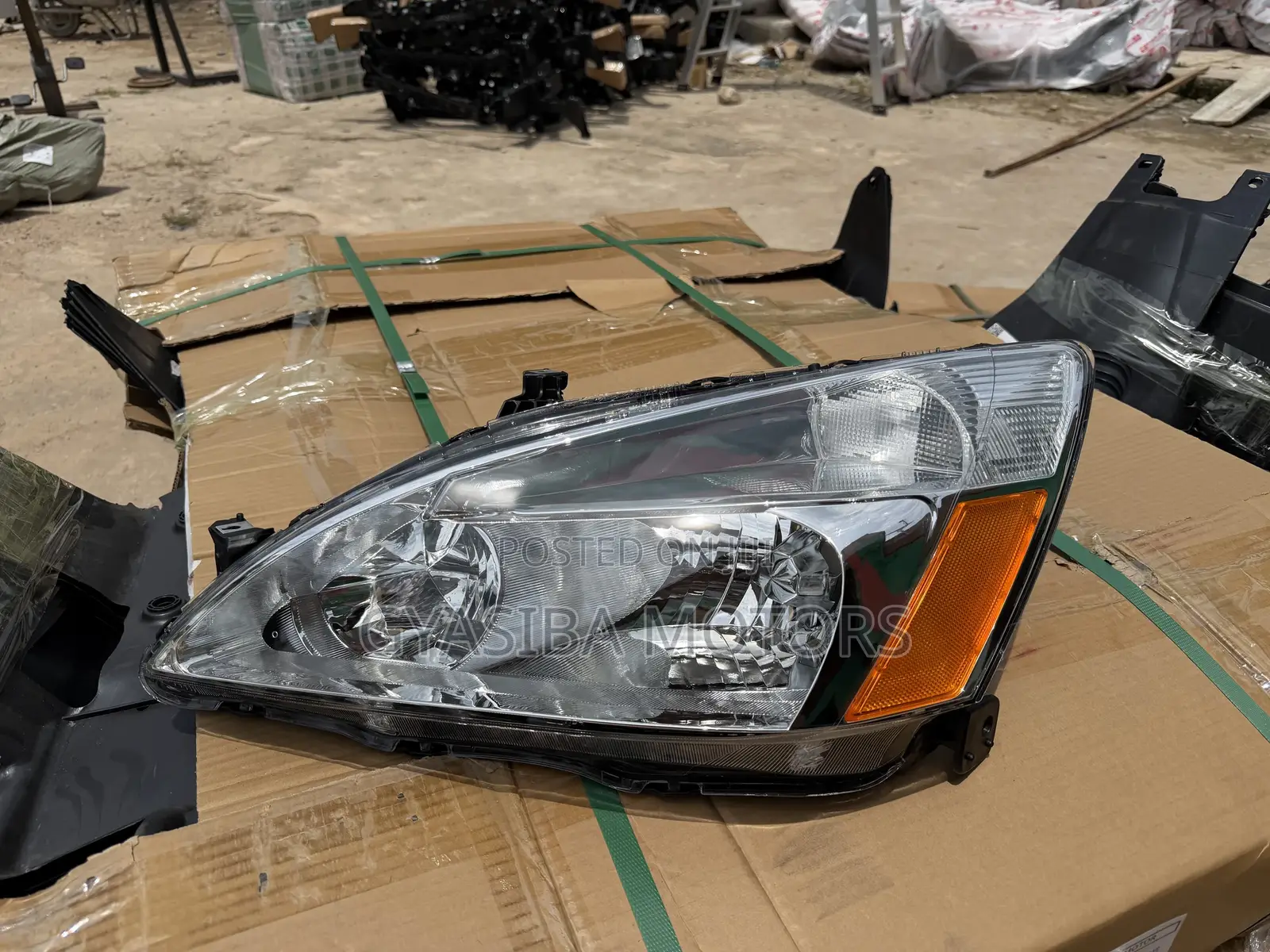 Honda Accord 2003 - 2007 Headlight