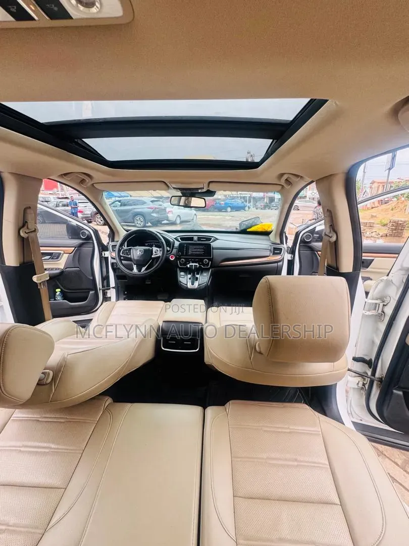Honda CR-V Touring AWD 2019 White