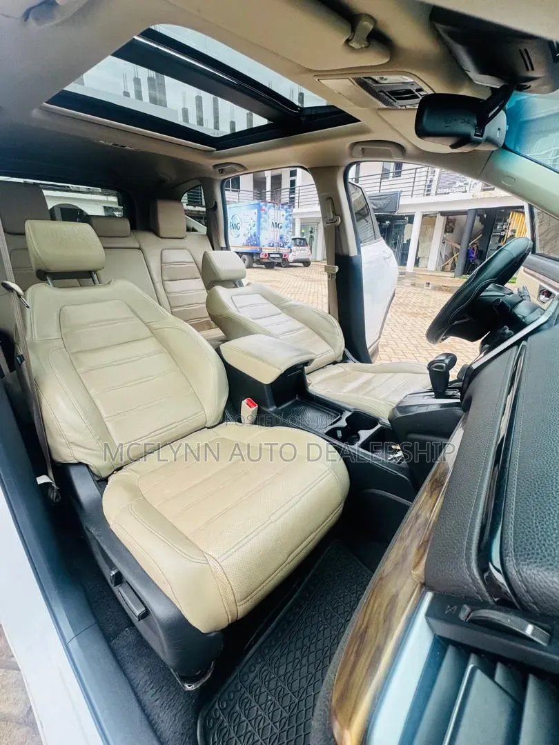 Honda CR-V Touring AWD 2019 White