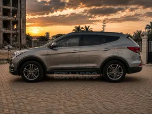 Hyundai Santa Fe Limited Ultimate AWD 2018 Silver