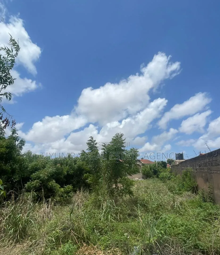 4 Plots of Land for Sale at East Legon.