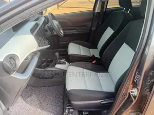 Toyota Aqua 2014 Gray