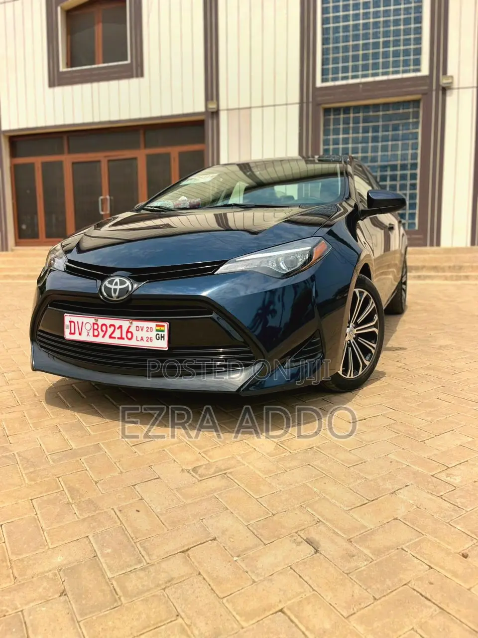Toyota Corolla LE (1.8L 4cyl 2A) 2019 Black