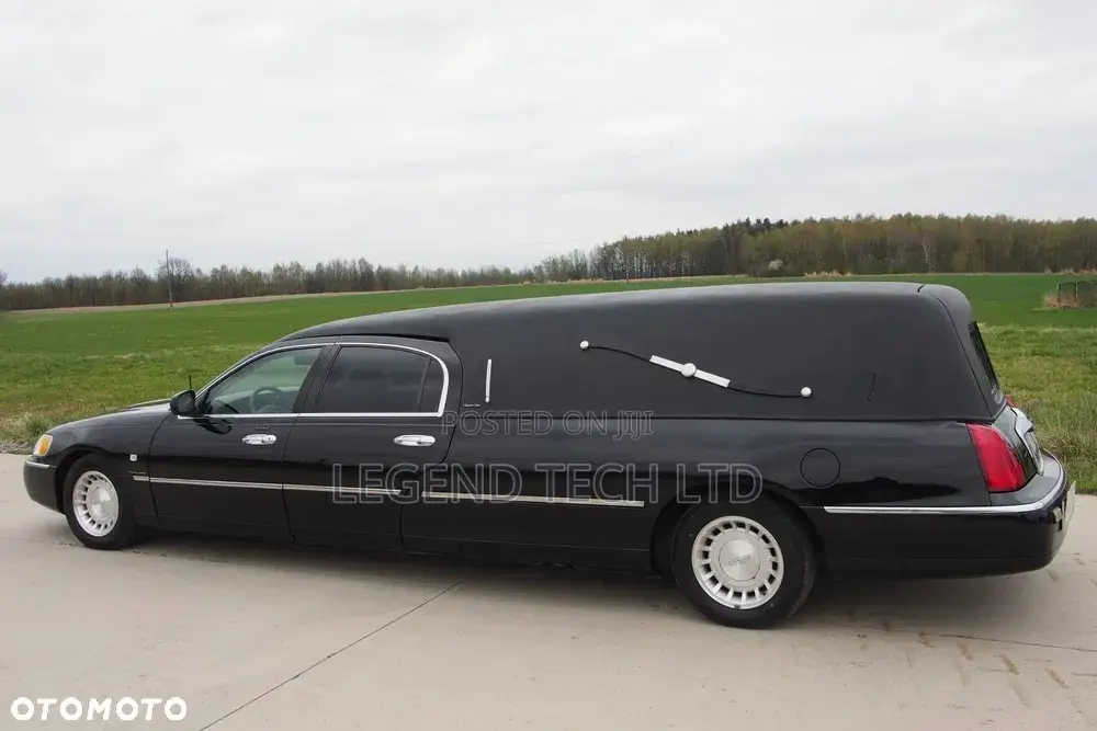 Limo Hearse for Rentals Funeral (Black)