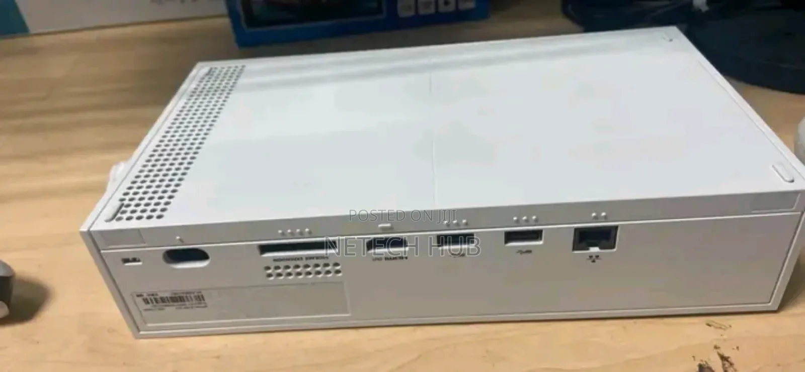 Xbox Series X No Games and Pad