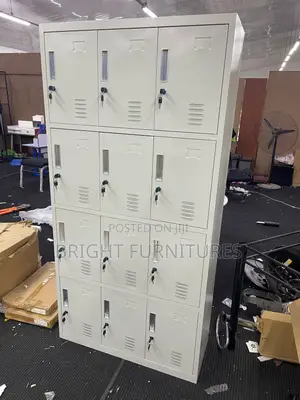 Office Cabinets/12 Metallic Lockers