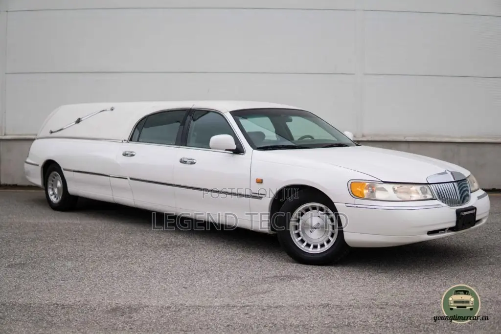 Hearse for Rentals Funeral (White)