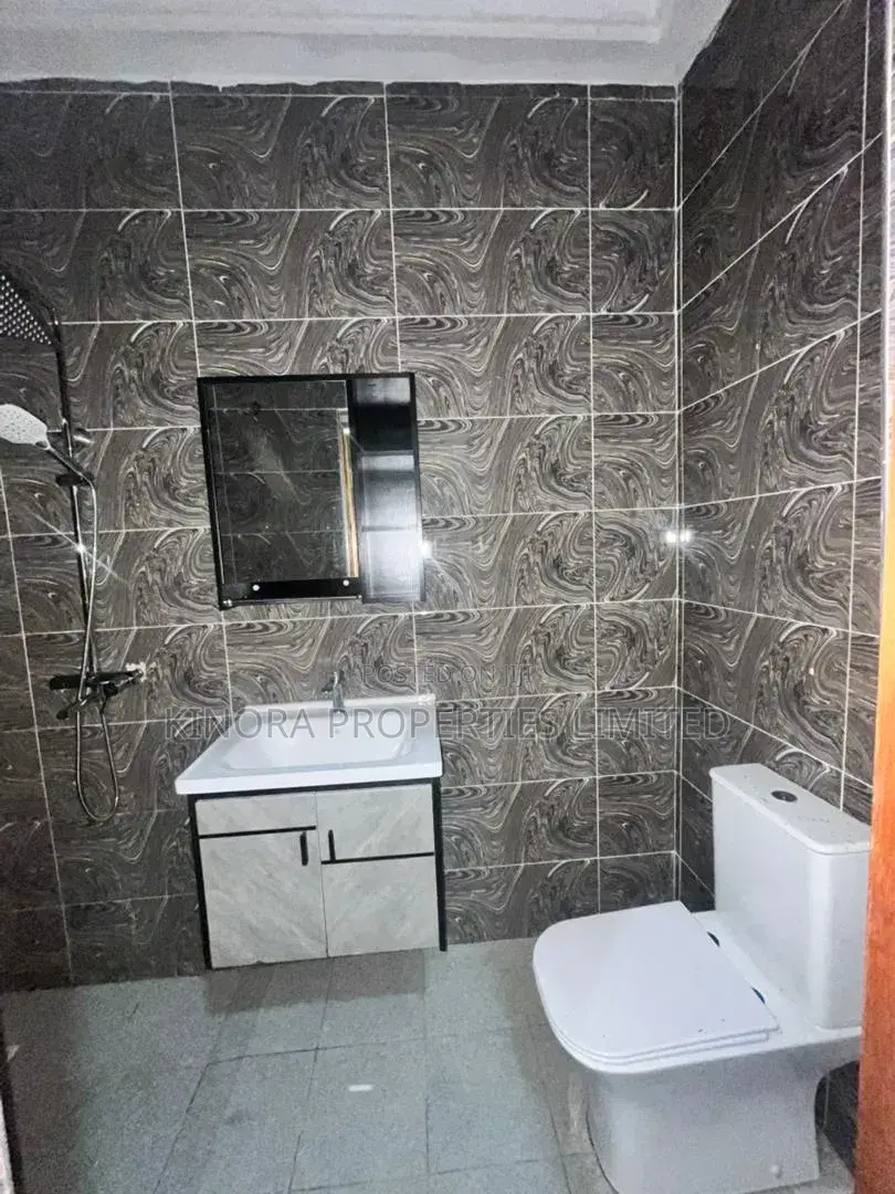 2bdrm Bungalow in West Trassaco, Accra Metropolitan for rent