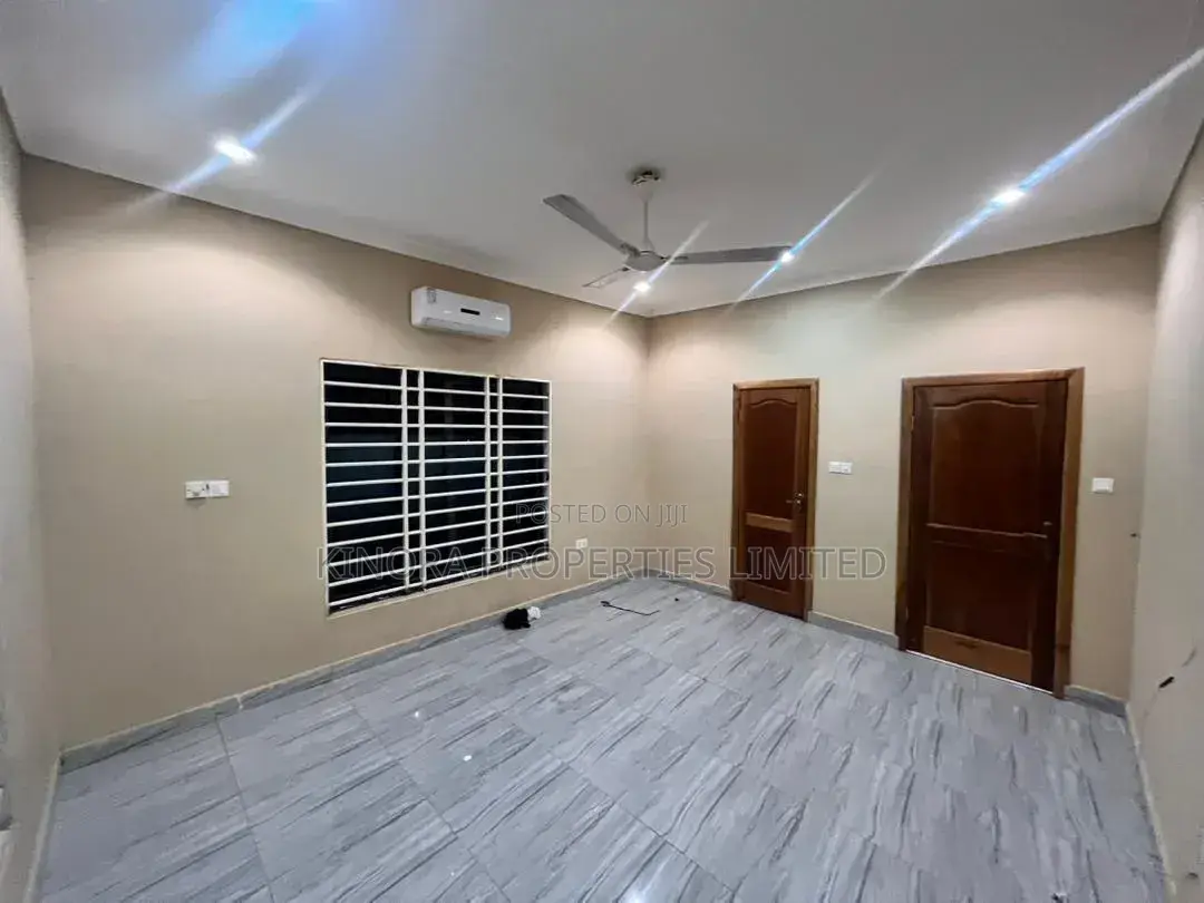 2bdrm Bungalow in West Trassaco, Accra Metropolitan for rent