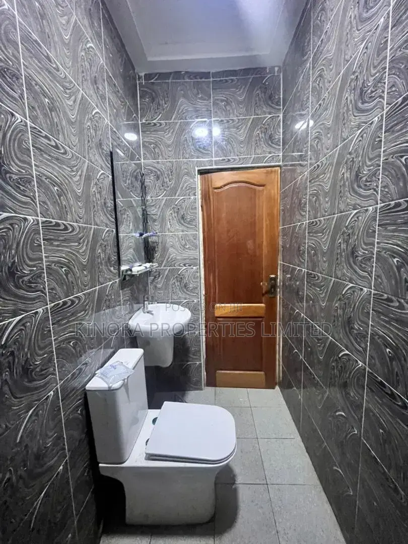 2bdrm Bungalow in West Trassaco, Accra Metropolitan for rent
