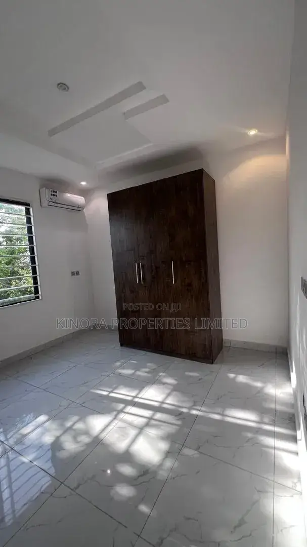 3bdrm Townhouse/Terrace in School Junction for sale