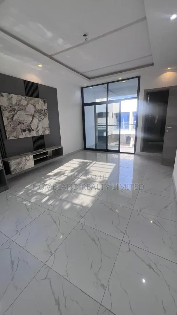 3bdrm Townhouse/Terrace in School Junction for sale
