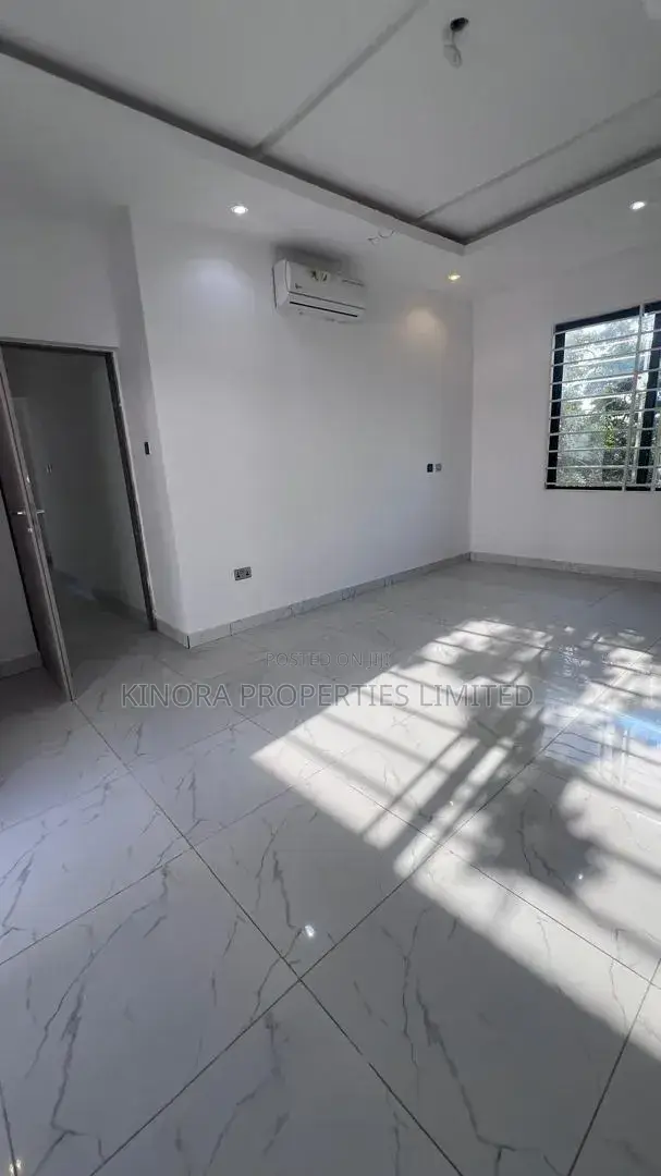 3bdrm Townhouse/Terrace in School Junction for sale