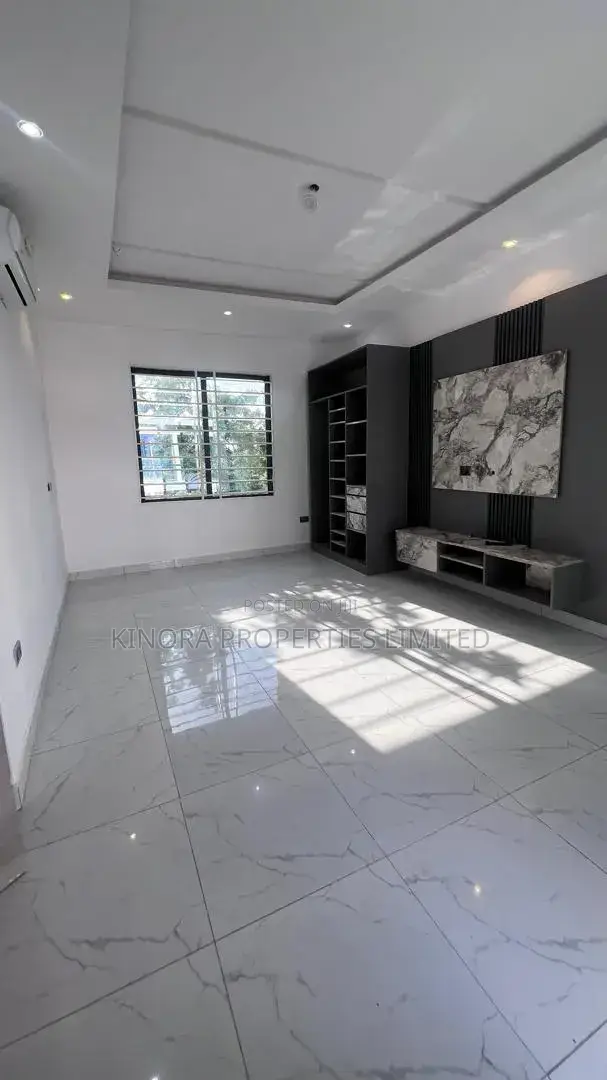3bdrm Townhouse/Terrace in School Junction for sale