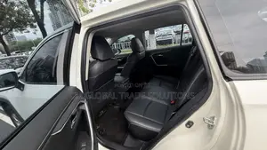 Toyota RAV4 2020 White
