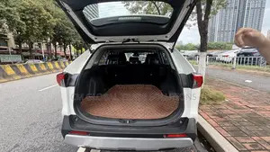 Toyota RAV4 2020 White