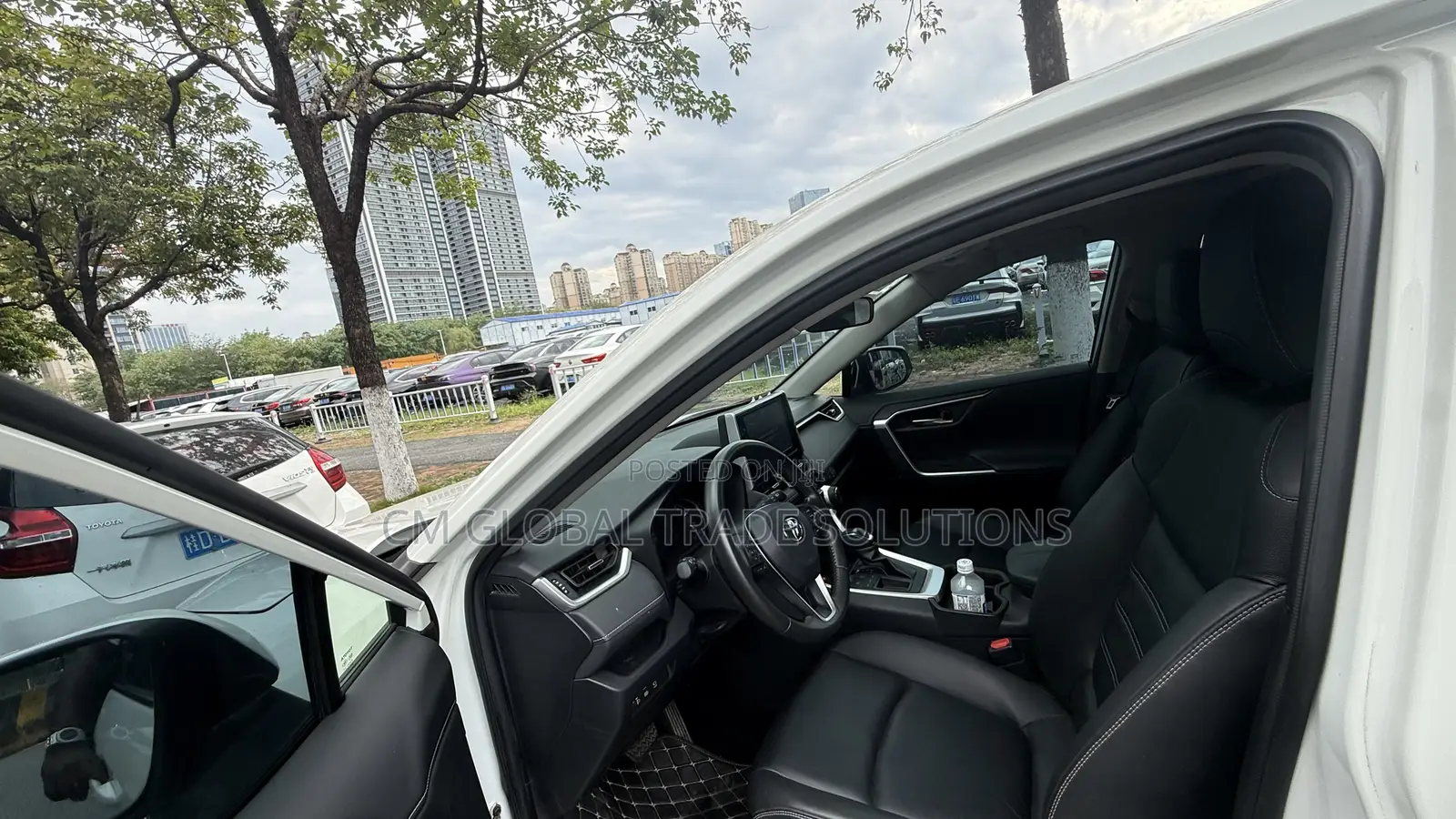Toyota RAV4 2020 White