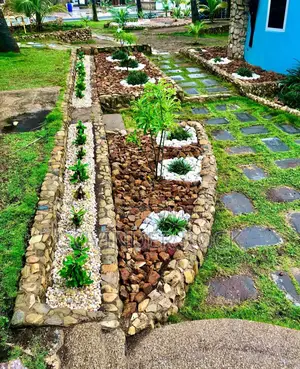 D D Floriculture Construction