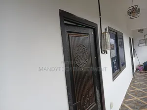 1bdrm Apartment in Lake Side Estate for rent