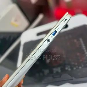 Laptop Acer Swift X 16GB AMD Ryzen 7 SSD 512GB
