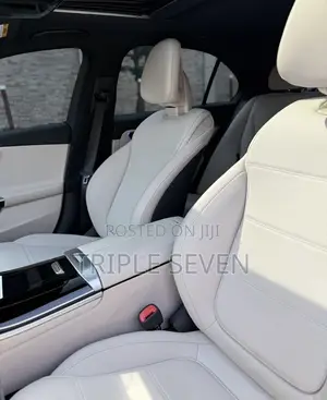 New Mercedes-Benz C300 2025 White