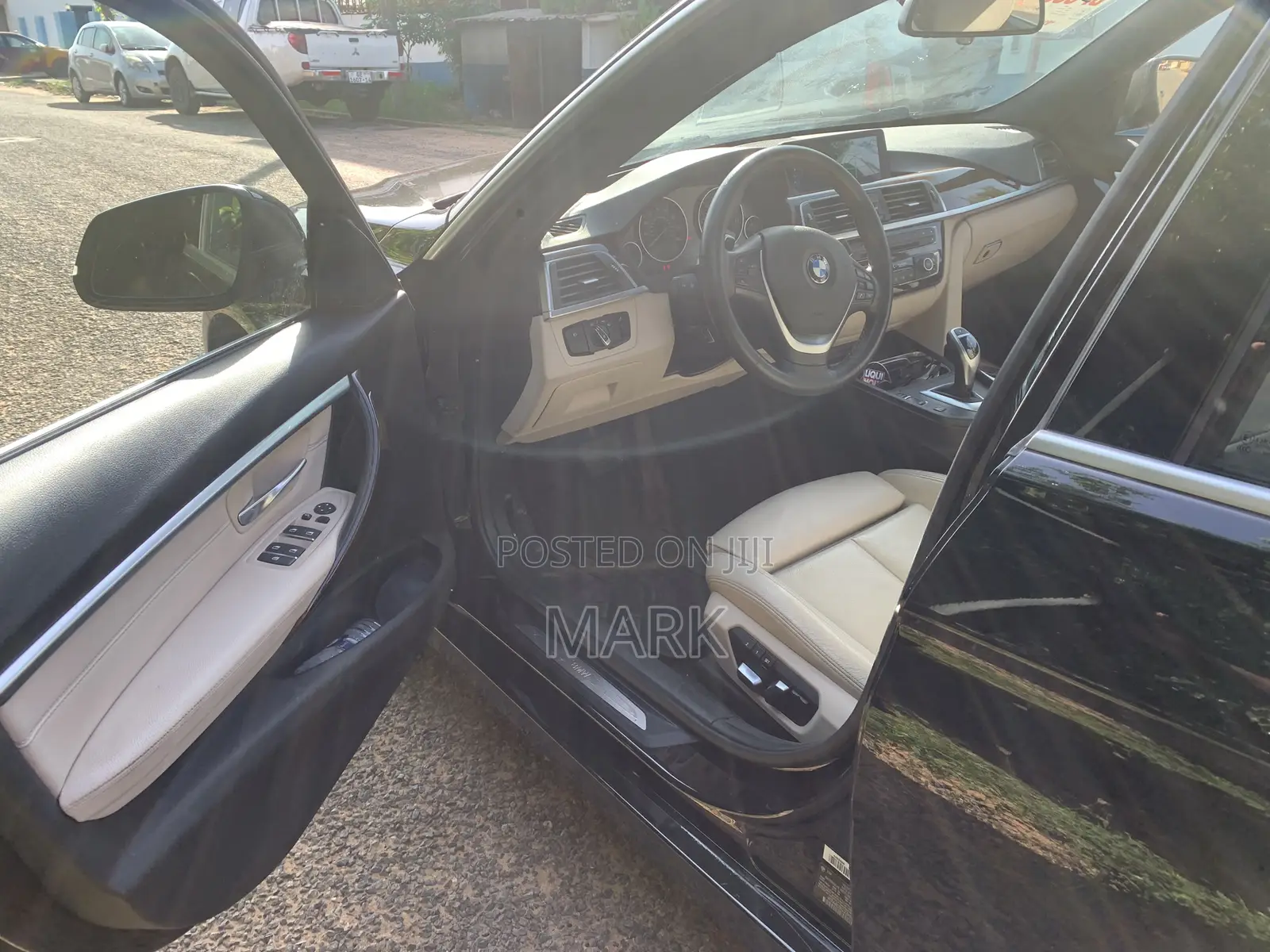 BMW 330i 2017 Black