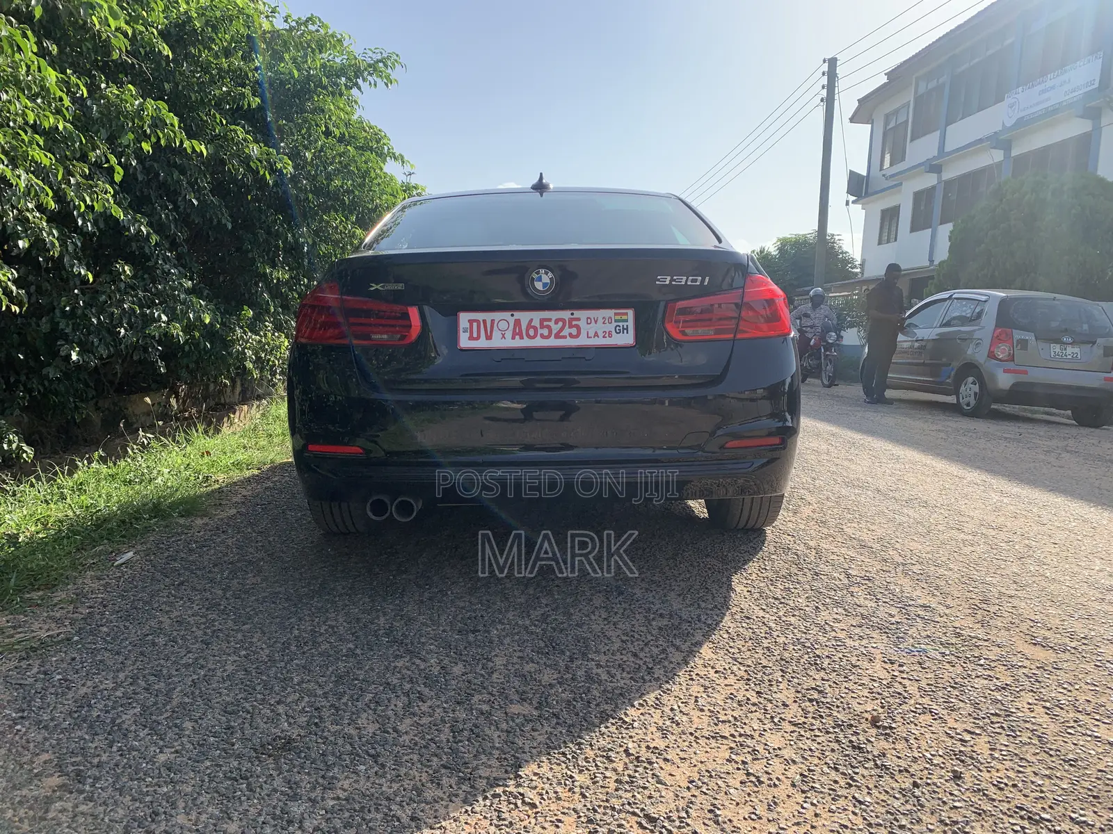 BMW 330i 2017 Black