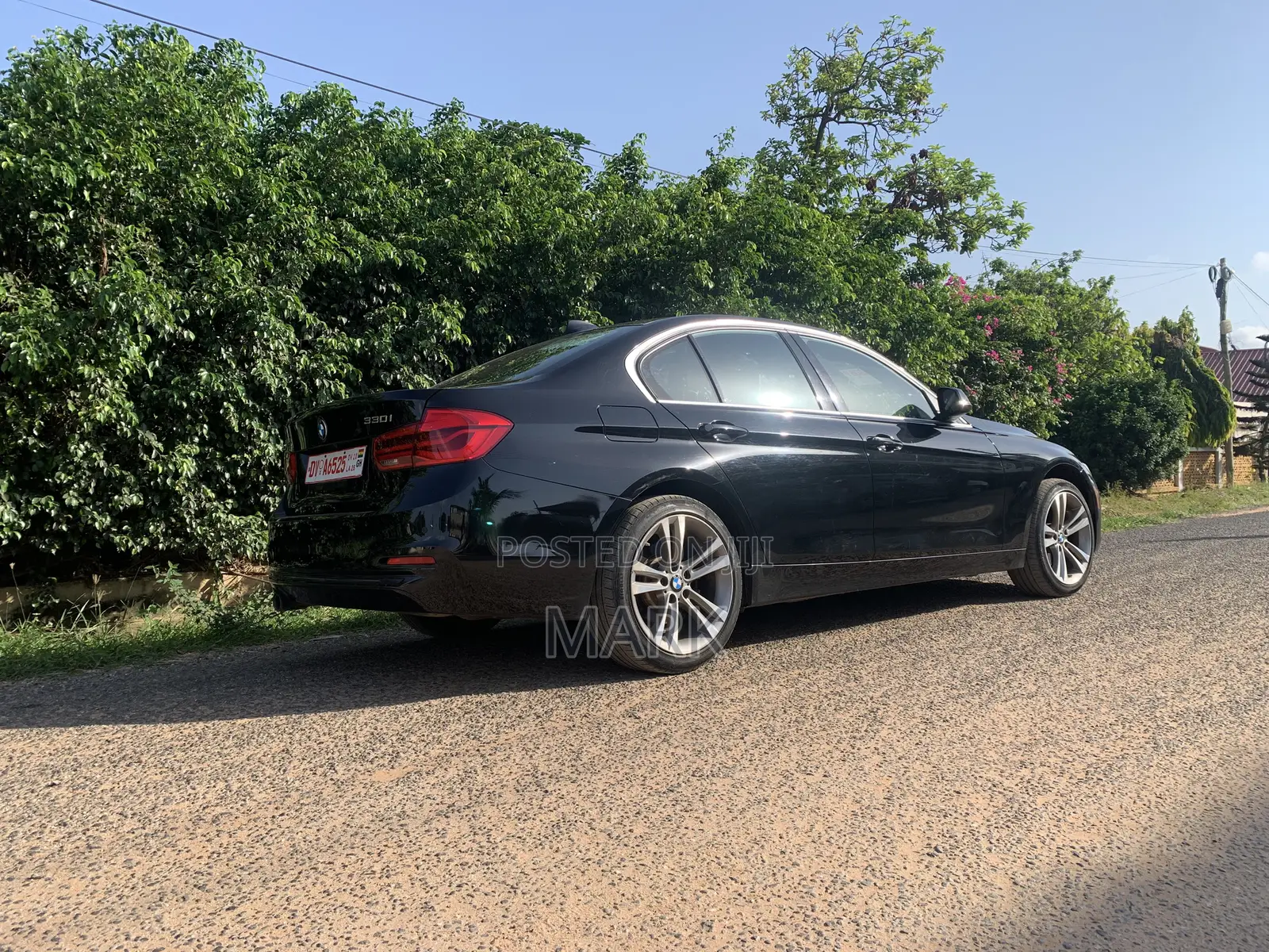 BMW 330i 2017 Black