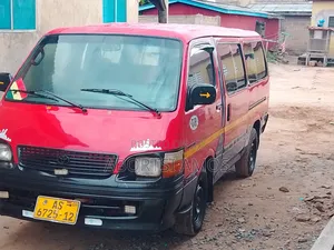 Toyota HiAce 1992 Red