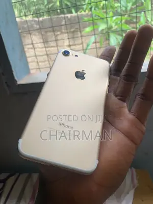 Apple iPhone 7 32 GB Gold