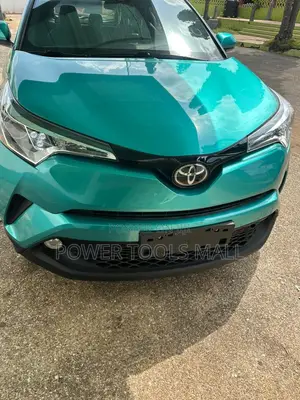 Toyota C-HR 2021 Green
