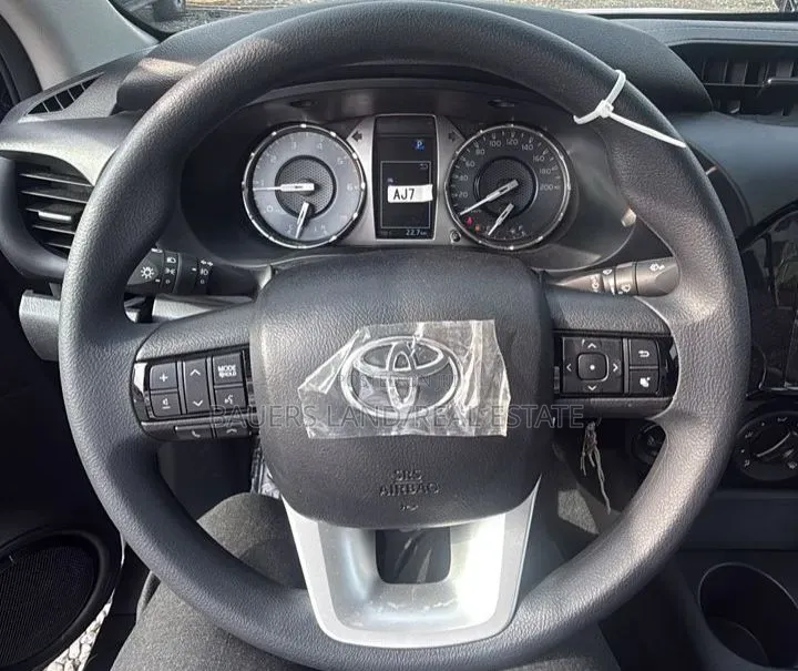 New Toyota Hilux 2024