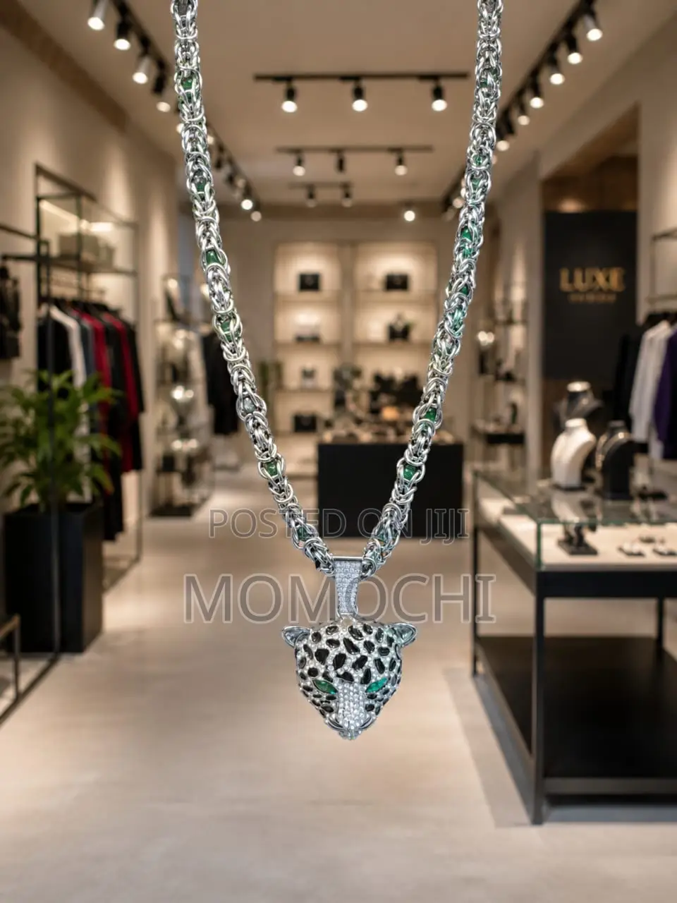 Ice Momochi Chain