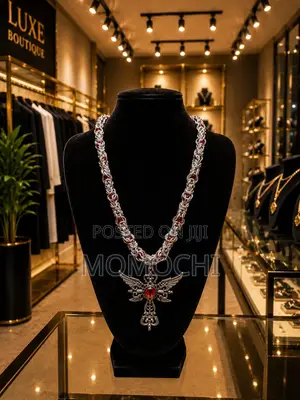 Ice Momochi Chain