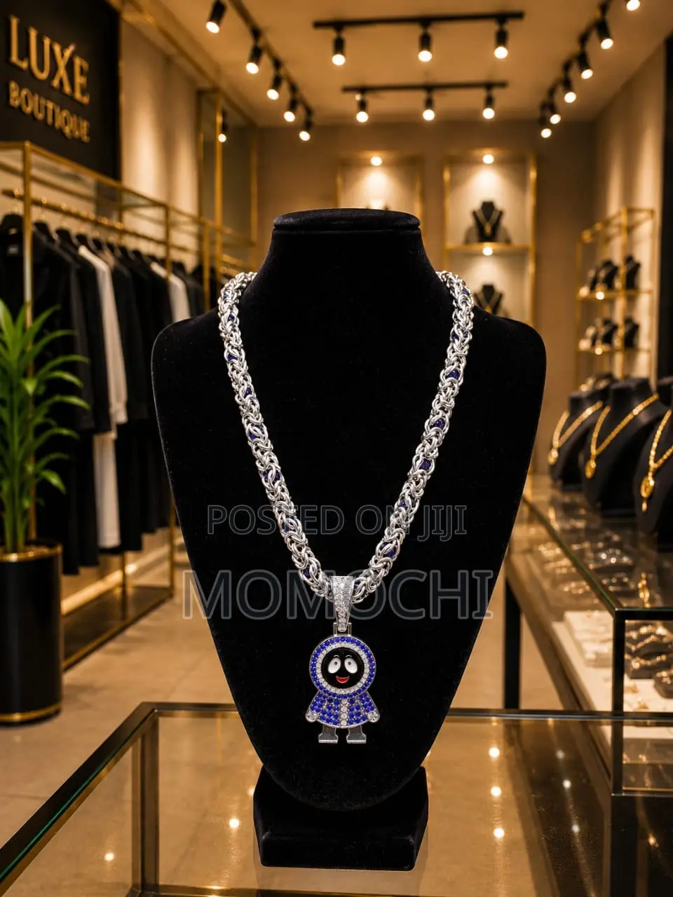 Ice Momochi Chain