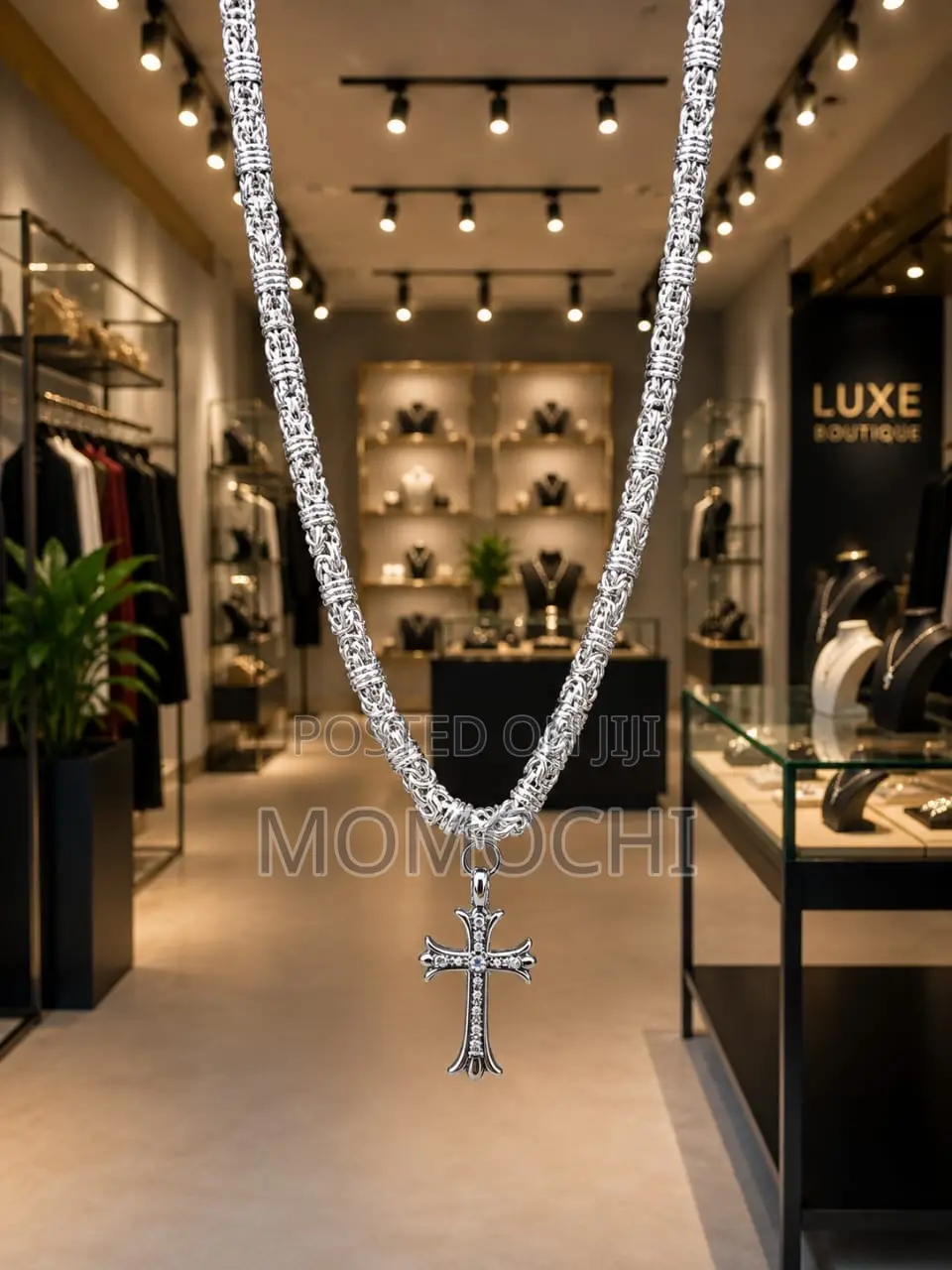 Ice Momochi Chain