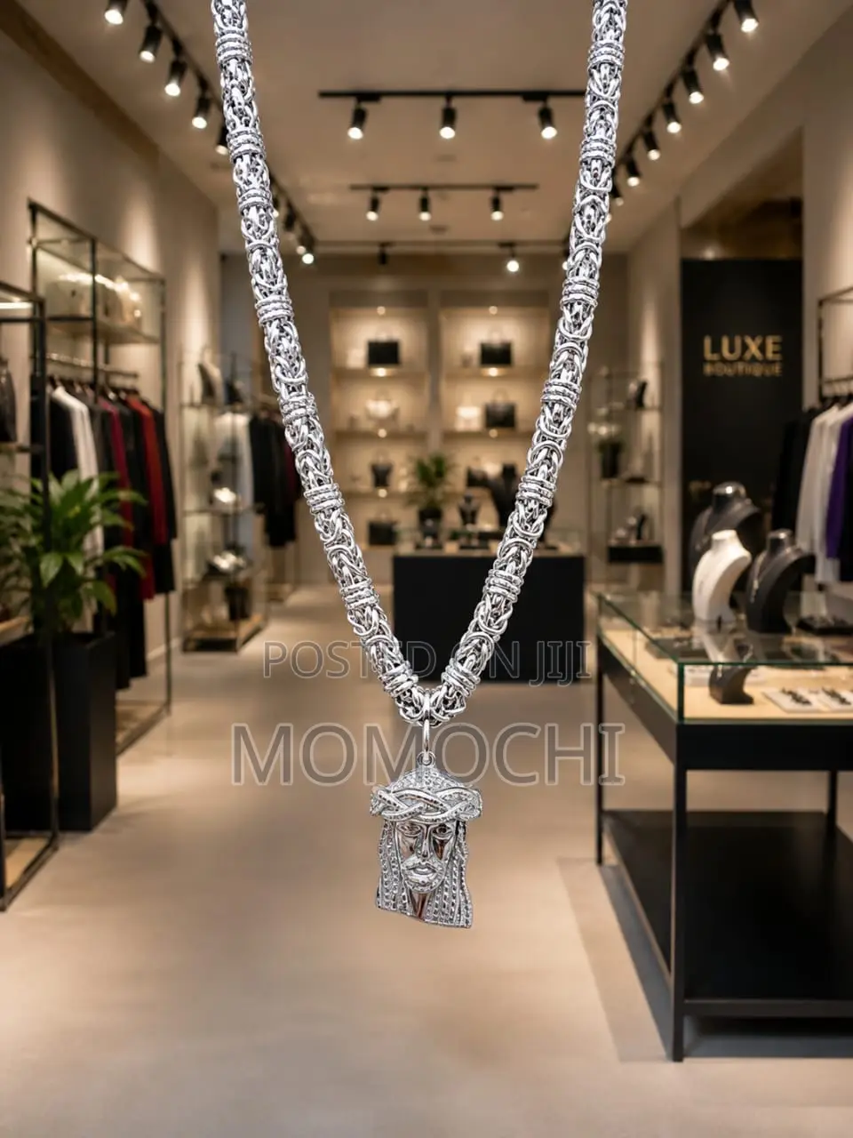 Ice Momochi Chain