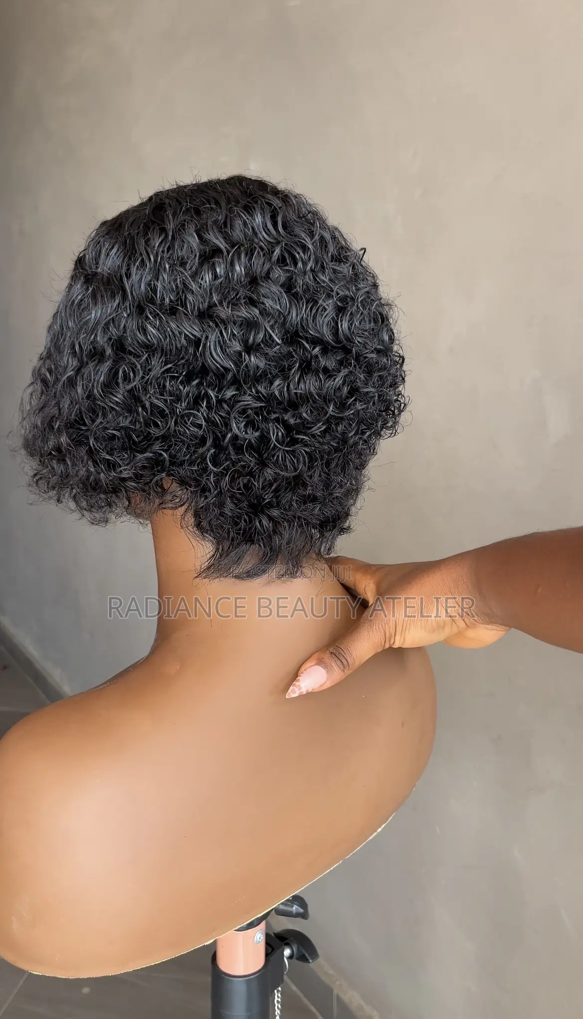 Pixie Wet Curls
