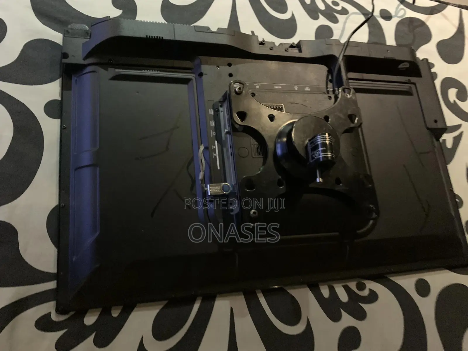 Tv 32inch Graetz Hd Digital Satellite Tv From Italy Clear Picture