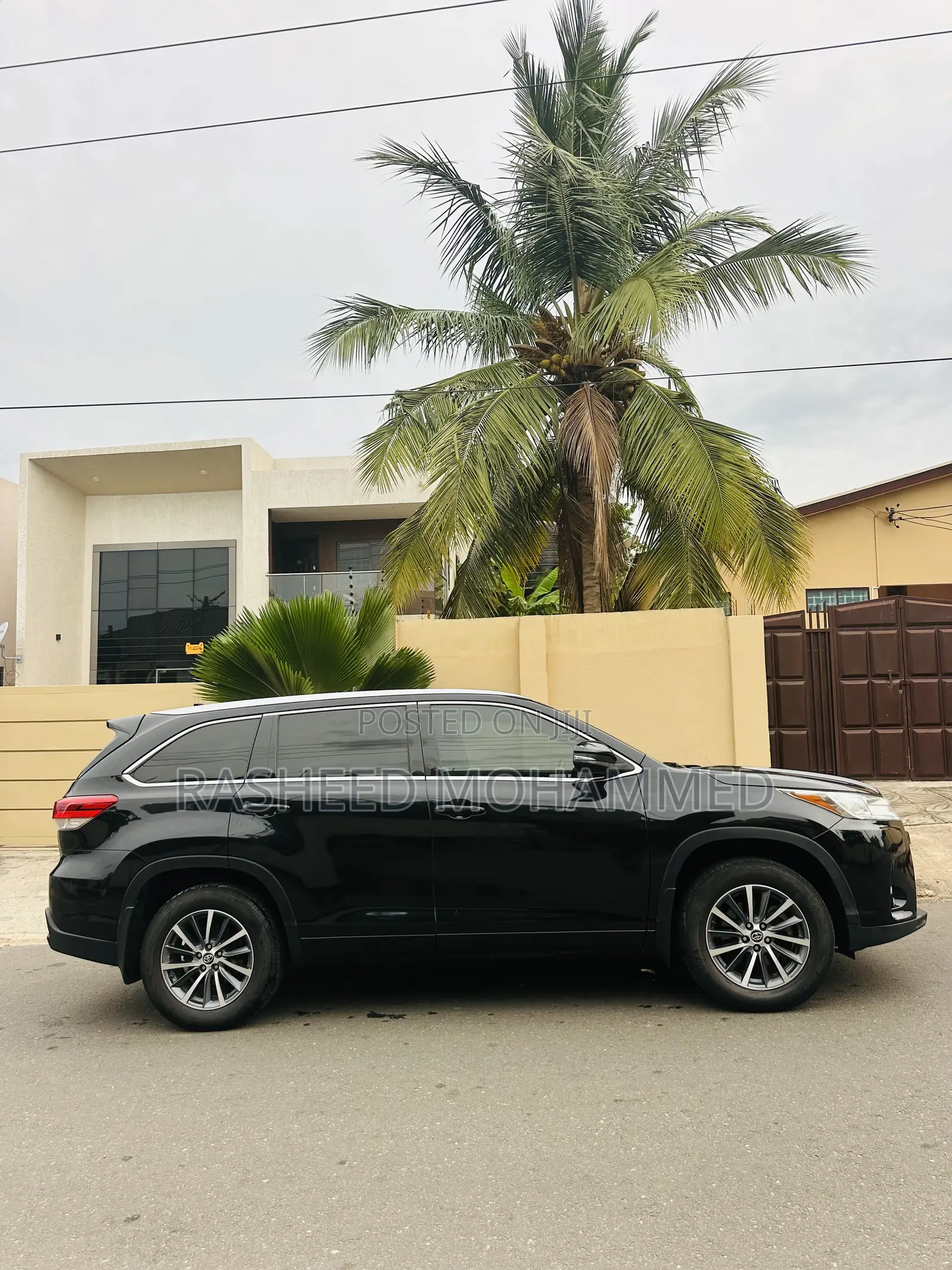 Toyota Highlander XLE 2019 Black