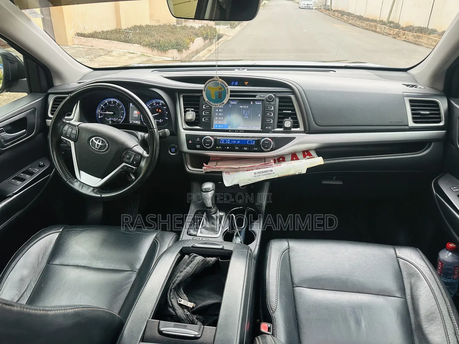 Toyota Highlander XLE 2019 Black