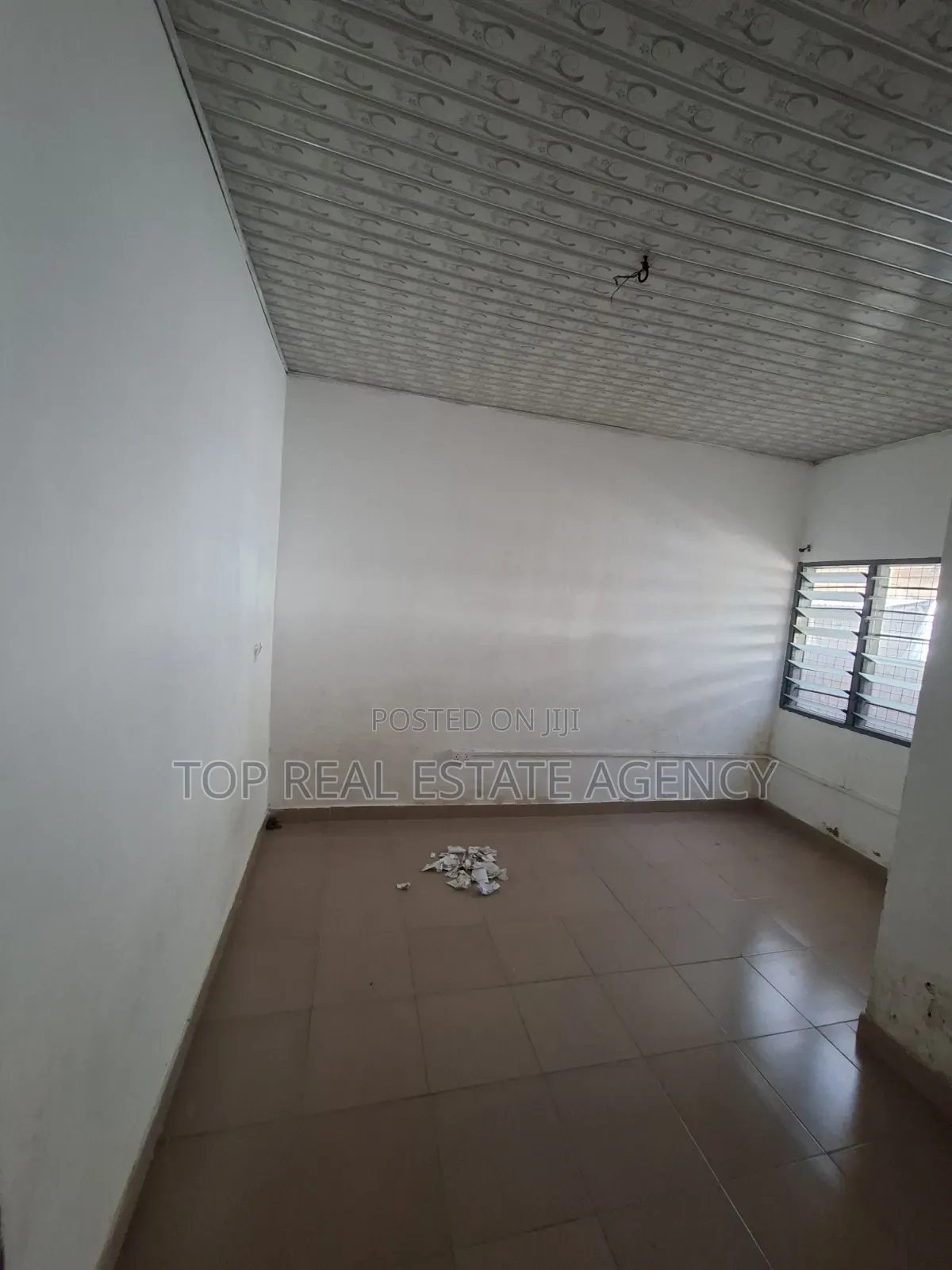 1bdrm Apartment in Behind Papa'S Pizza, North Legon for rent