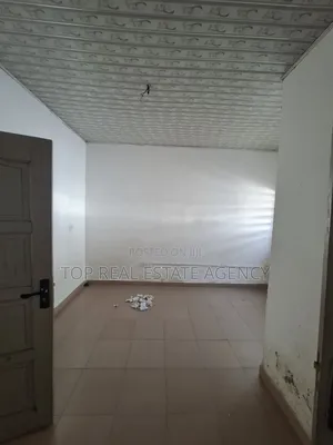 1bdrm Apartment in Behind Papa'S Pizza, North Legon for rent