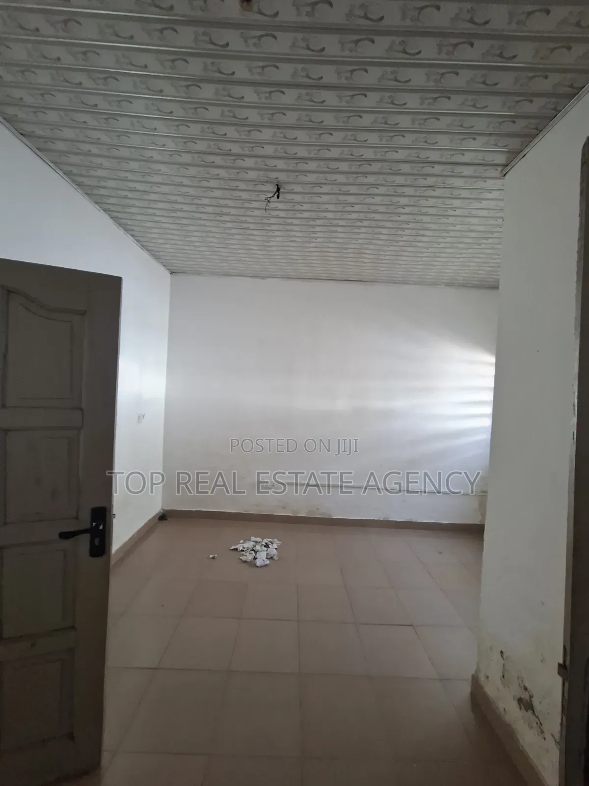 1bdrm Apartment in Behind Papa'S Pizza, North Legon for rent