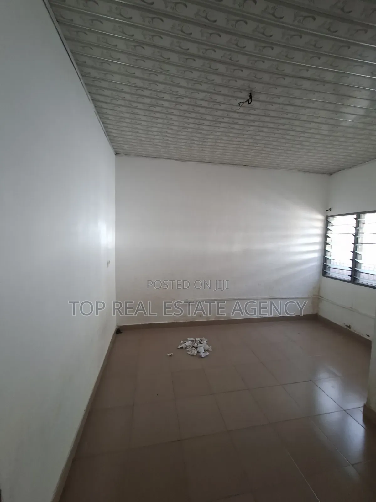 1bdrm Apartment in Behind Papa'S Pizza, North Legon for rent