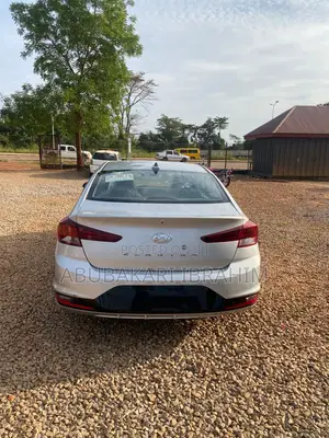 Hyundai Elantra Value Edition 2019 Silver
