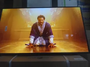 Samsung 43-Inch Ultra-Clear Smart Television