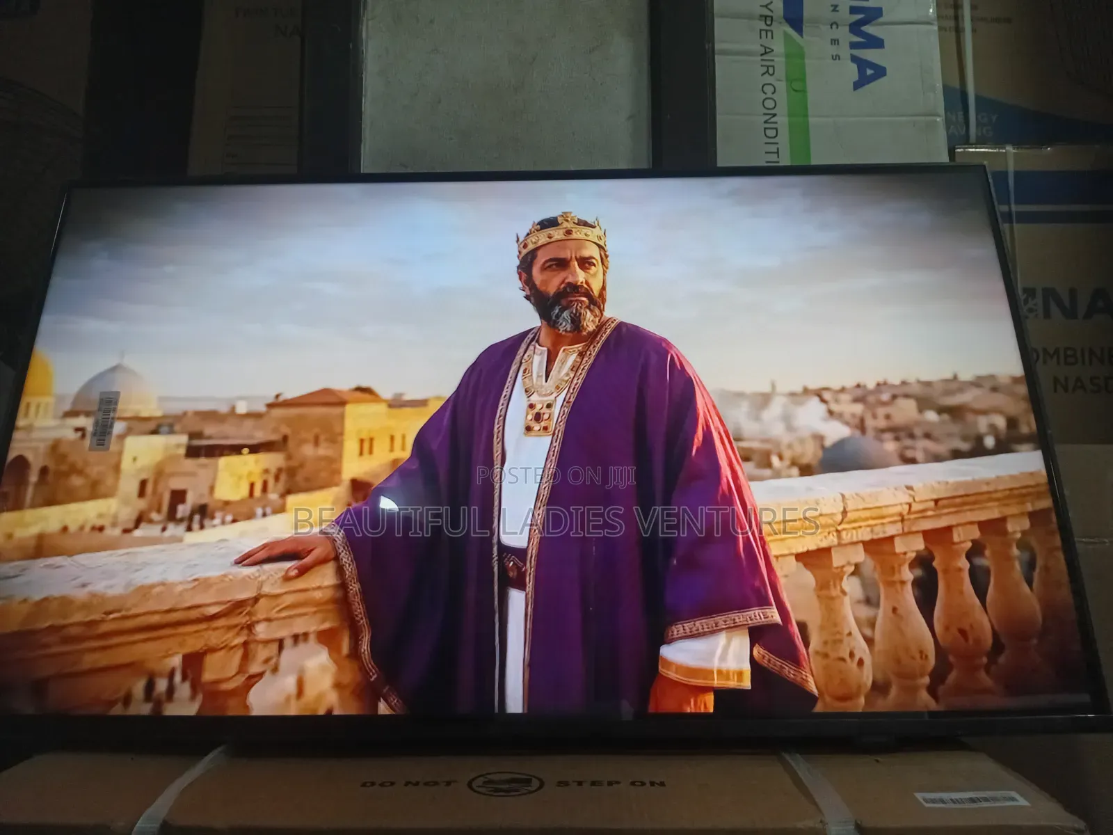Samsung 43” Smart Led Tv With Modern Design